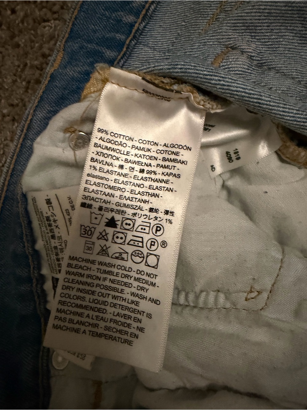 Levi’s 501 High Rise Cutoff Shorts - Medium Wash - Picture 9 of 10
